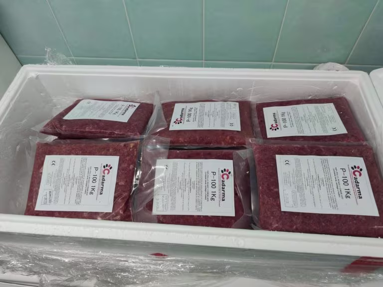 Cadarma: dieta barf congelada